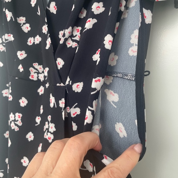 FRENCH CONNECTION dress in size 6 - Picture 6 of 10